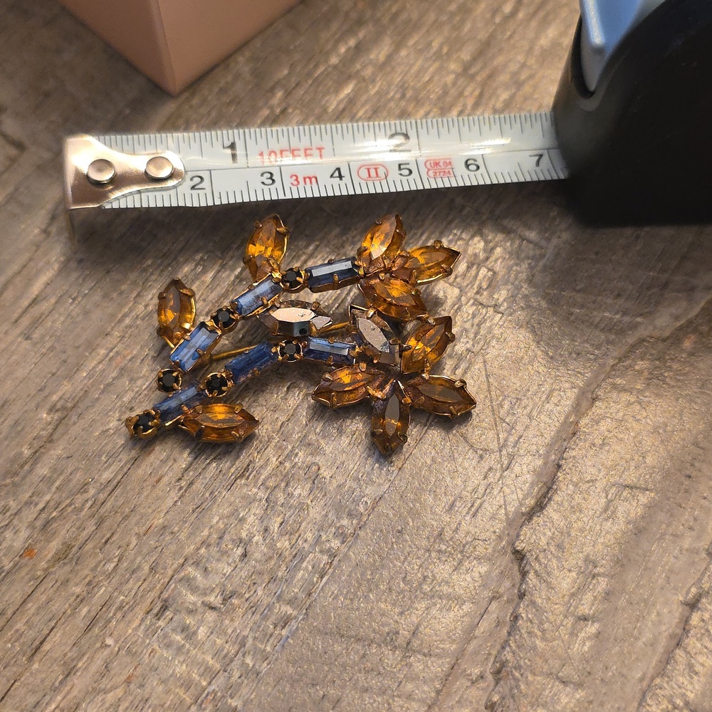 Amber Crystal Floral Brooch – Women Jewelry - Picture 5 of 5